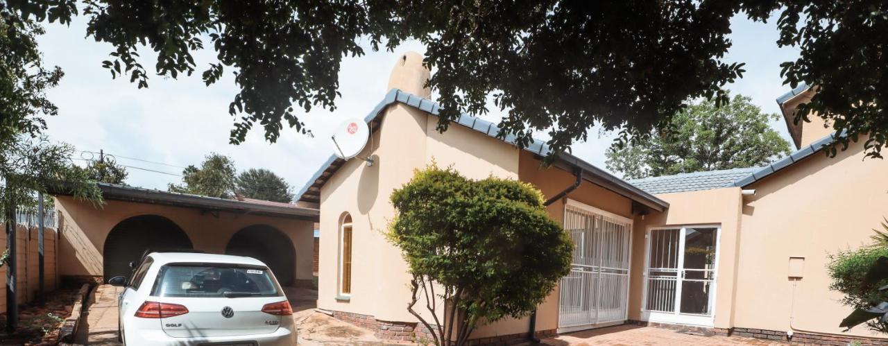 Menlyn Maine: The Exquisite Lunette Pretoria-Noord Dış mekan fotoğraf